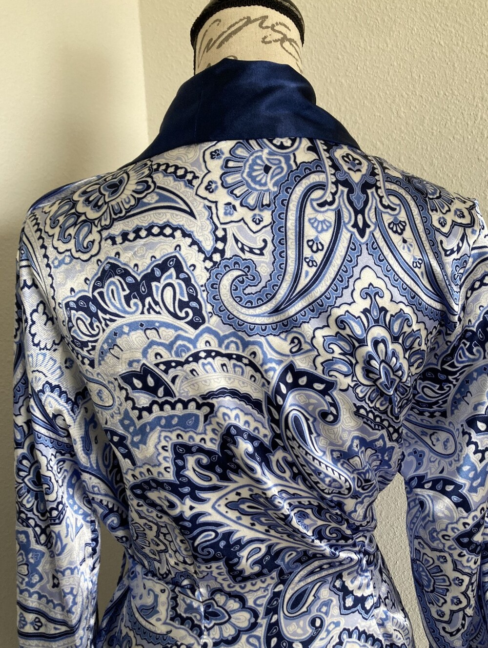 Jones New York Floral Paisley Long Satin Robe Blue S Belted Bride Classic - Picture 13 of 15